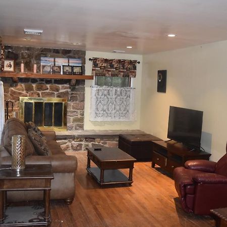 לייק הרמוני 5 Bdr Cabin Game Rm Large Deck Fireplace Firetable מראה חיצוני תמונה